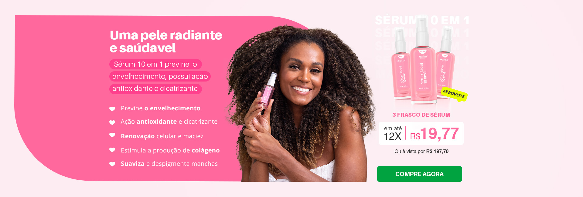 Modelo sorrindo segurando um frasco do novo Sérum Facial New Hair 10 em 1 com rótulo na cor rosa